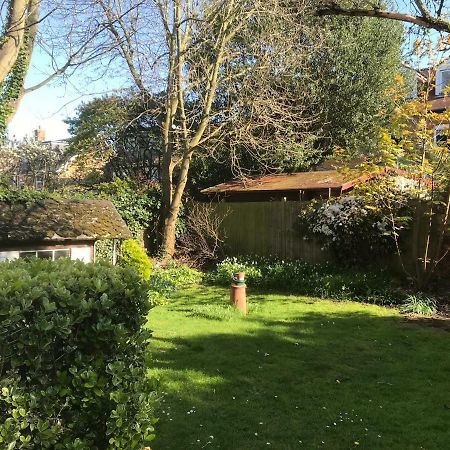 Grange Lodge Hotel - B&B London Bagian luar foto