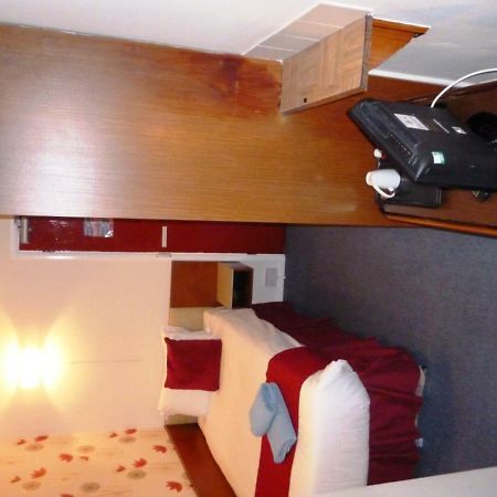 Grange Lodge Hotel - B&B London Bagian luar foto