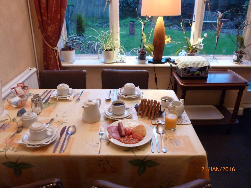 Grange Lodge Hotel - B&B London Bagian luar foto