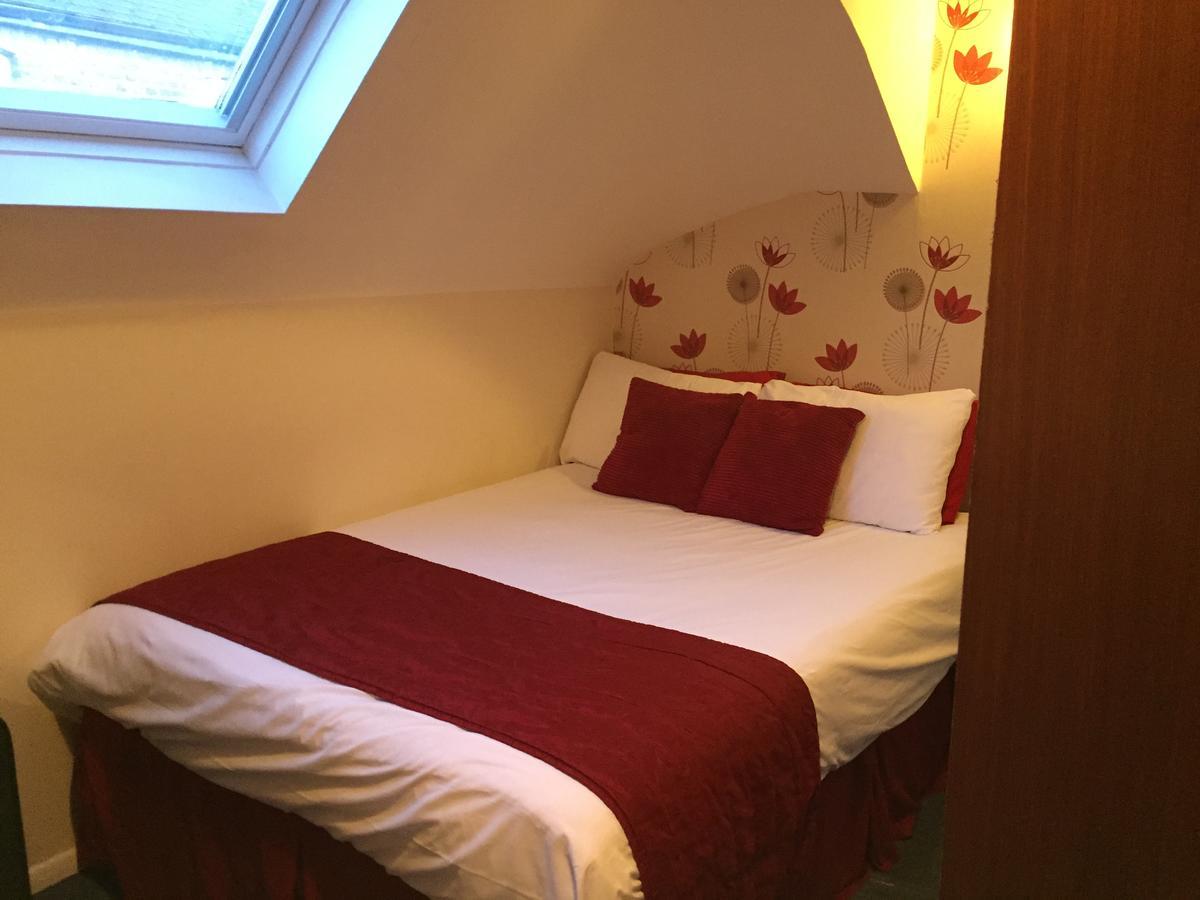 Grange Lodge Hotel - B&B London Bagian luar foto