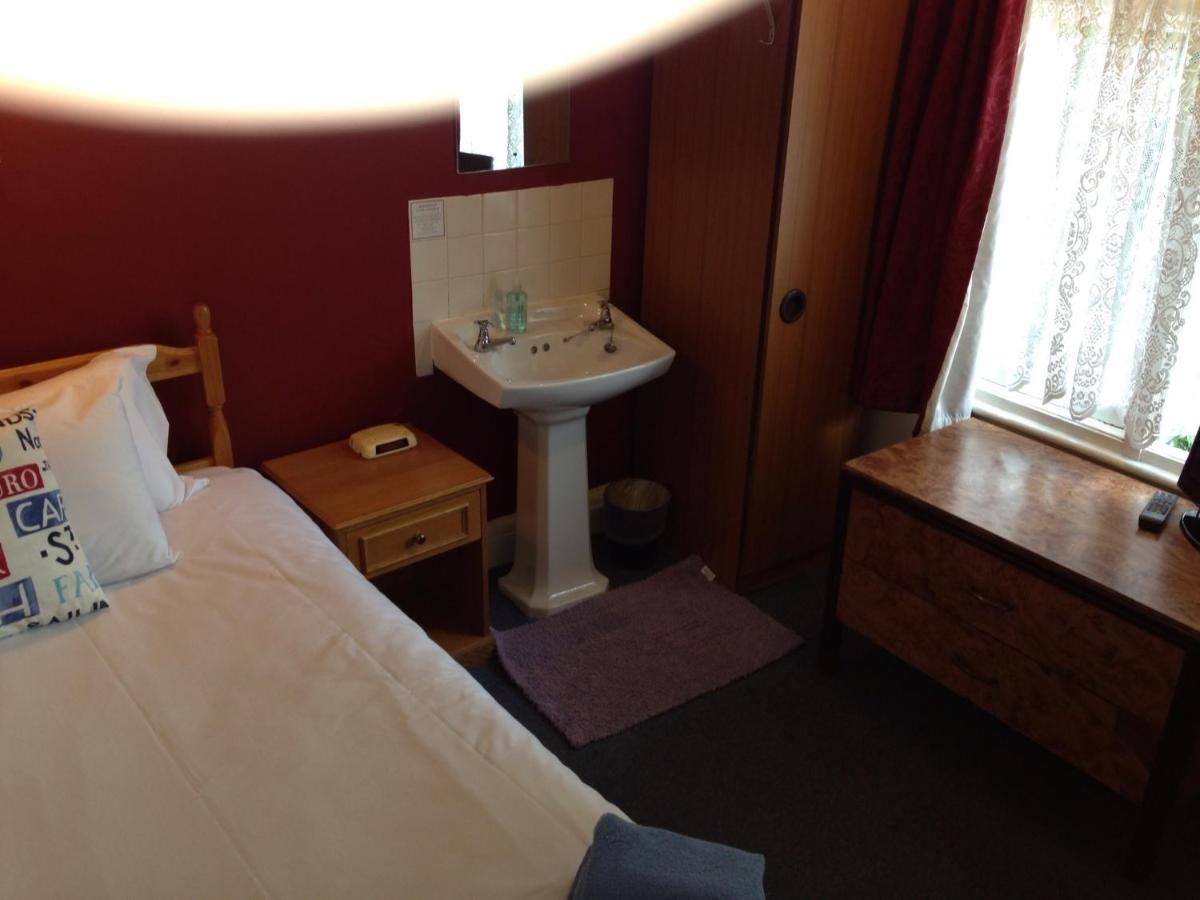 Grange Lodge Hotel - B&B London Bagian luar foto